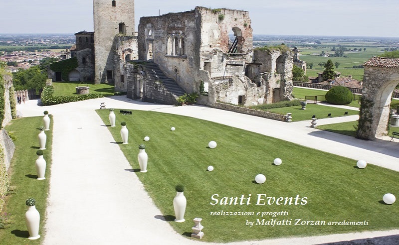 <strong>Santi Events: our outdoor designs<span><b>in</b>Contract  </span></strong><i>→</i>